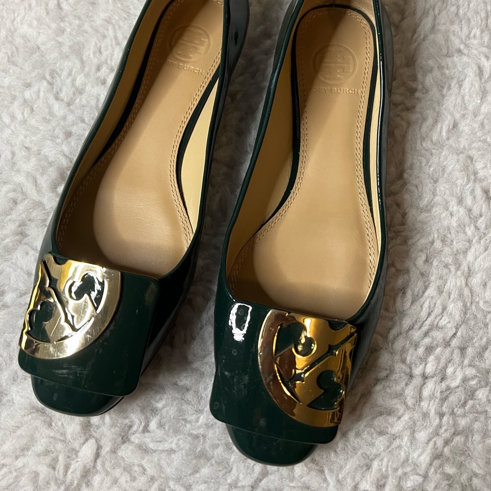 Like New Dark Green Tory Burch Flats